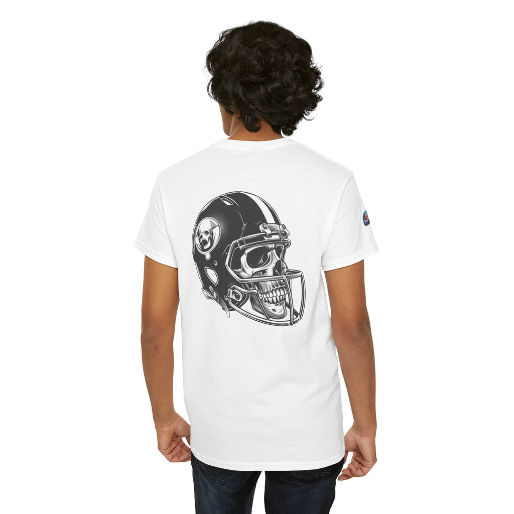 Skull Helmet Football Tee — Grunge Athletic Graphic T‑Shirt