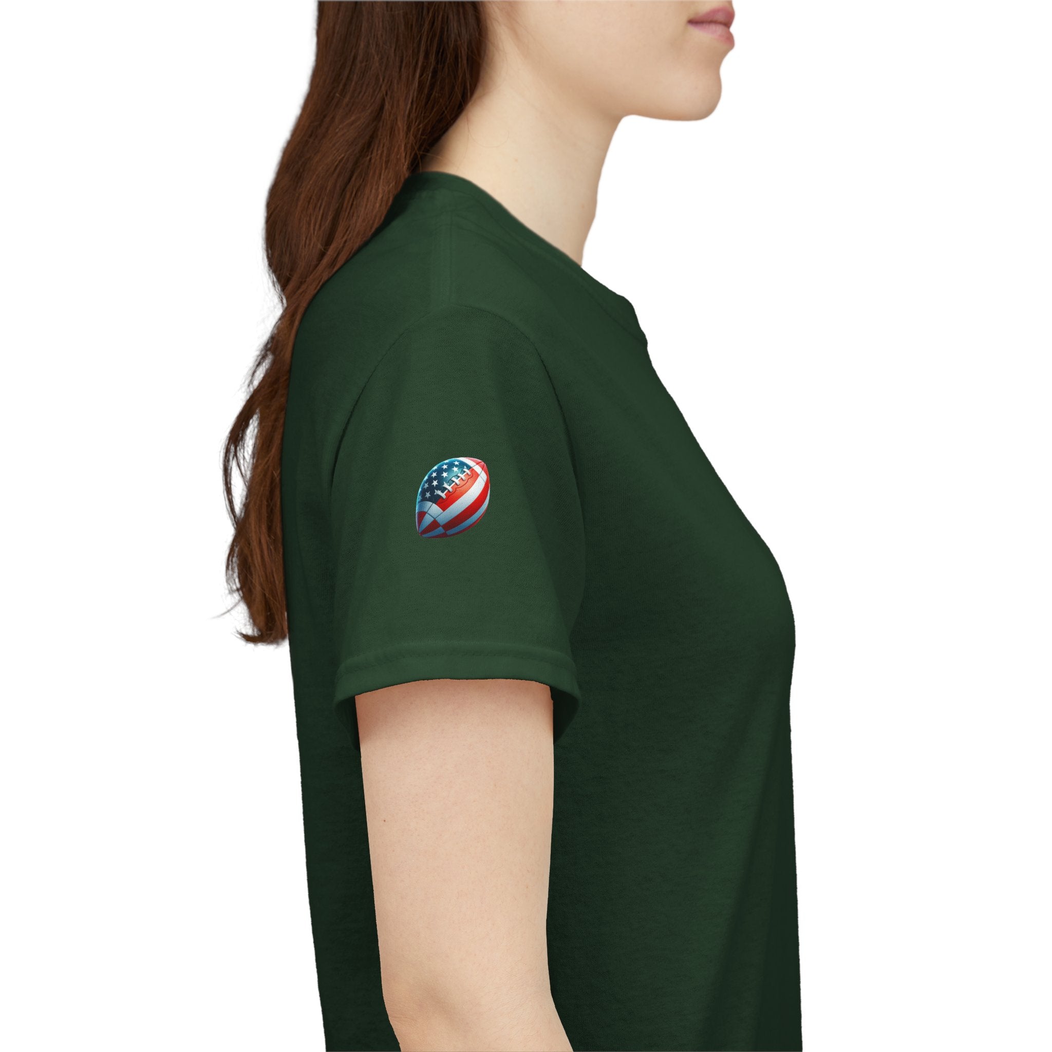 Skull Helmet Football Tee — Grunge Athletic Graphic T‑Shirt
