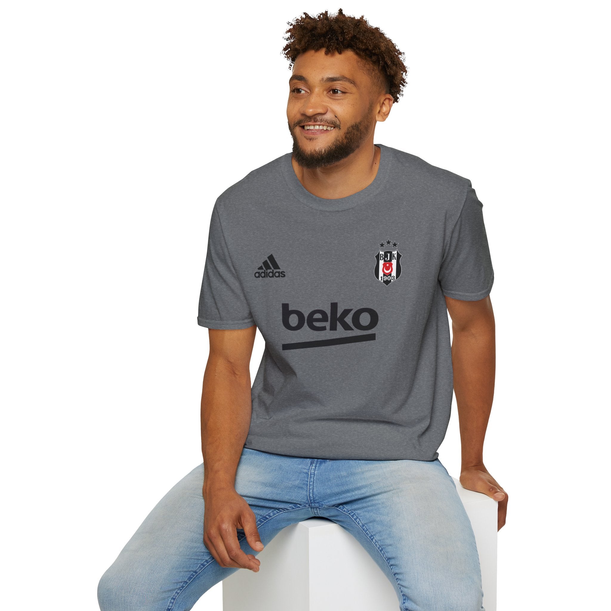 Besiktas Eagle T-Shirt  Football Club Crest Tee soccer jersey