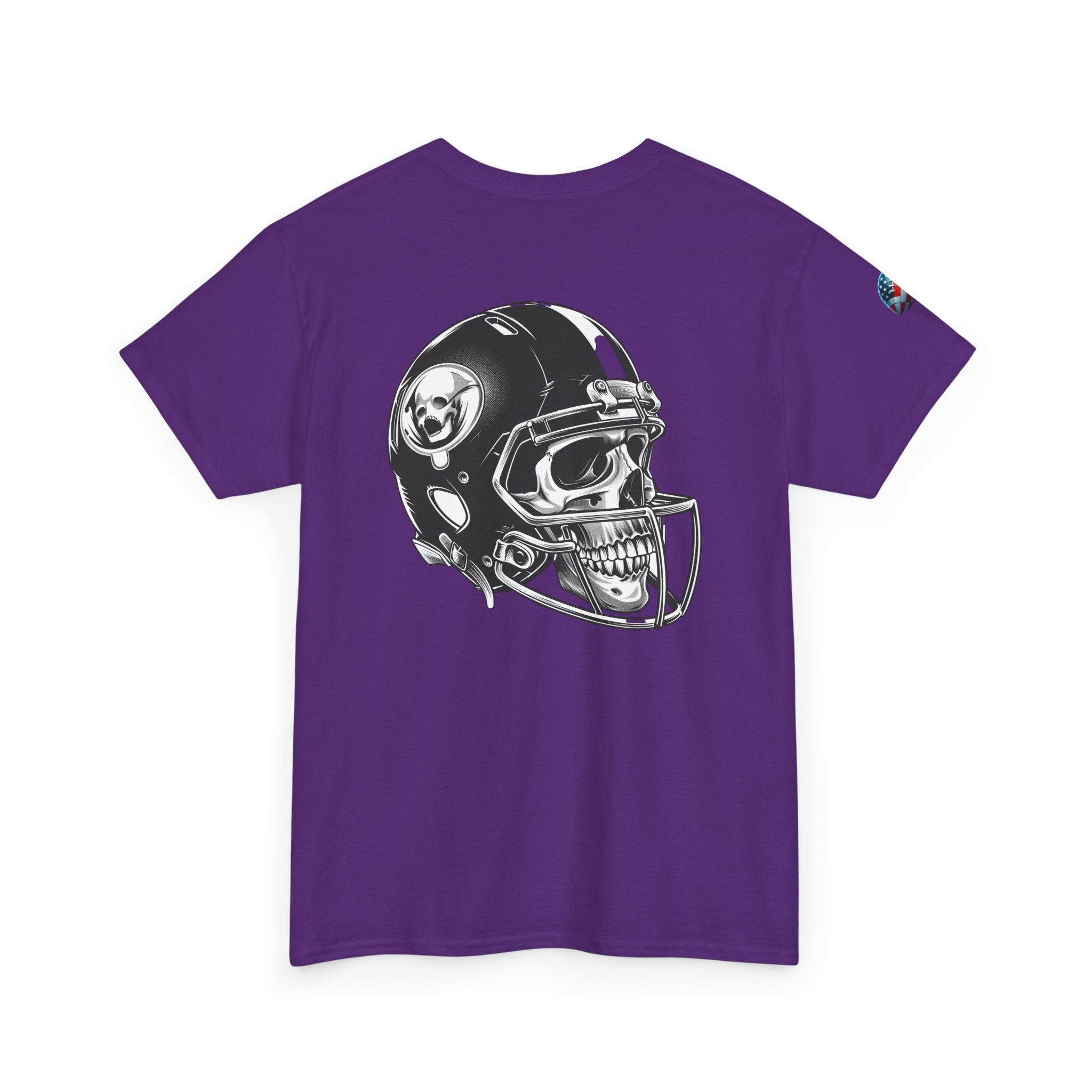 Skull Helmet Football Tee — Grunge Athletic Graphic T‑Shirt