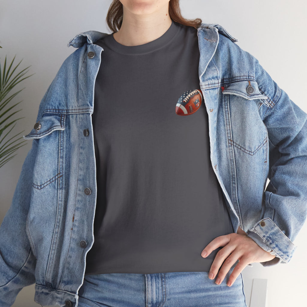 Skull Helmet Football Tee — Grunge Athletic Graphic T‑Shirt