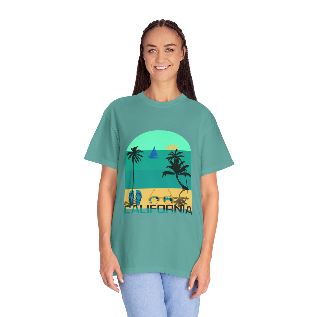 California Beach Surf T-Shirt  Retro Palm Trees & ‘SURFING’ Graphic