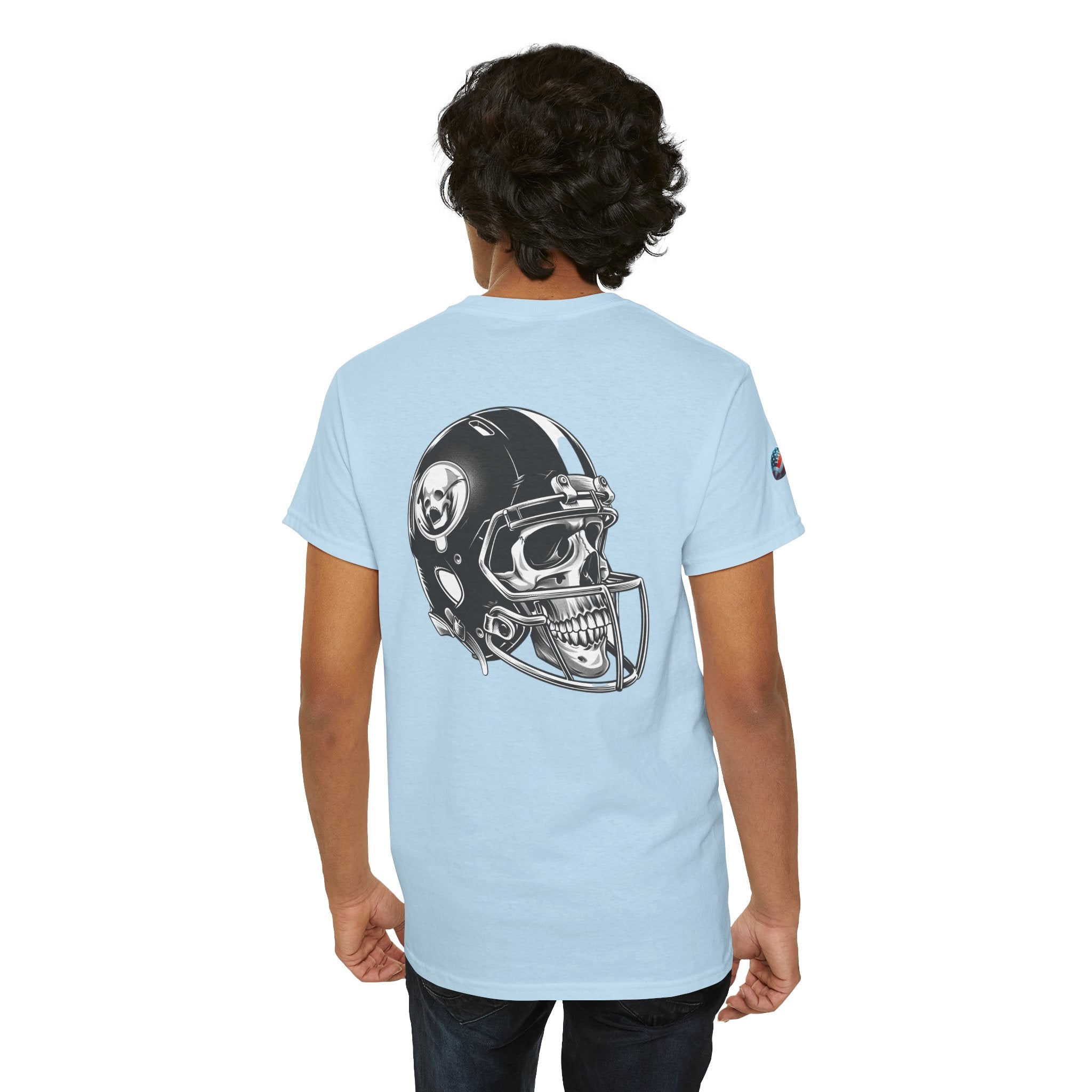 Skull Helmet Football Tee — Grunge Athletic Graphic T‑Shirt