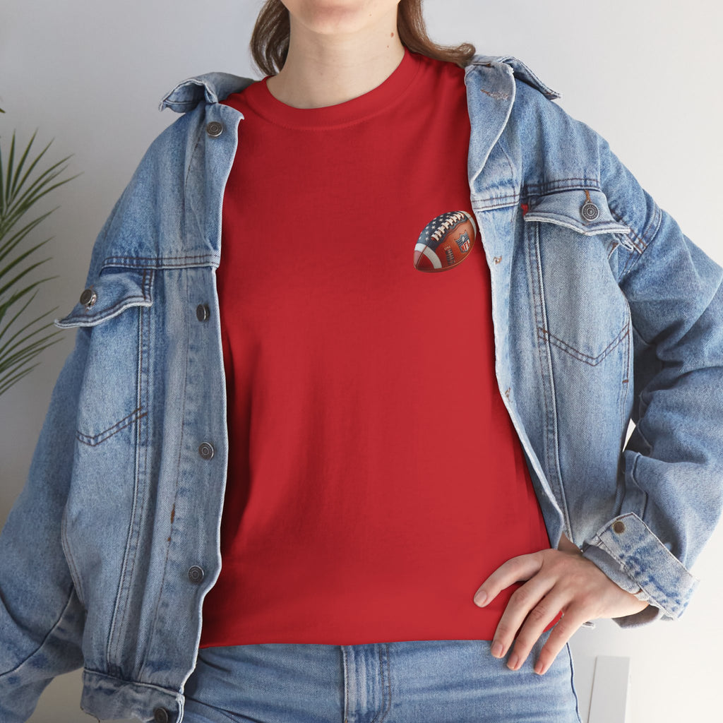Skull Helmet Football Tee — Grunge Athletic Graphic T‑Shirt