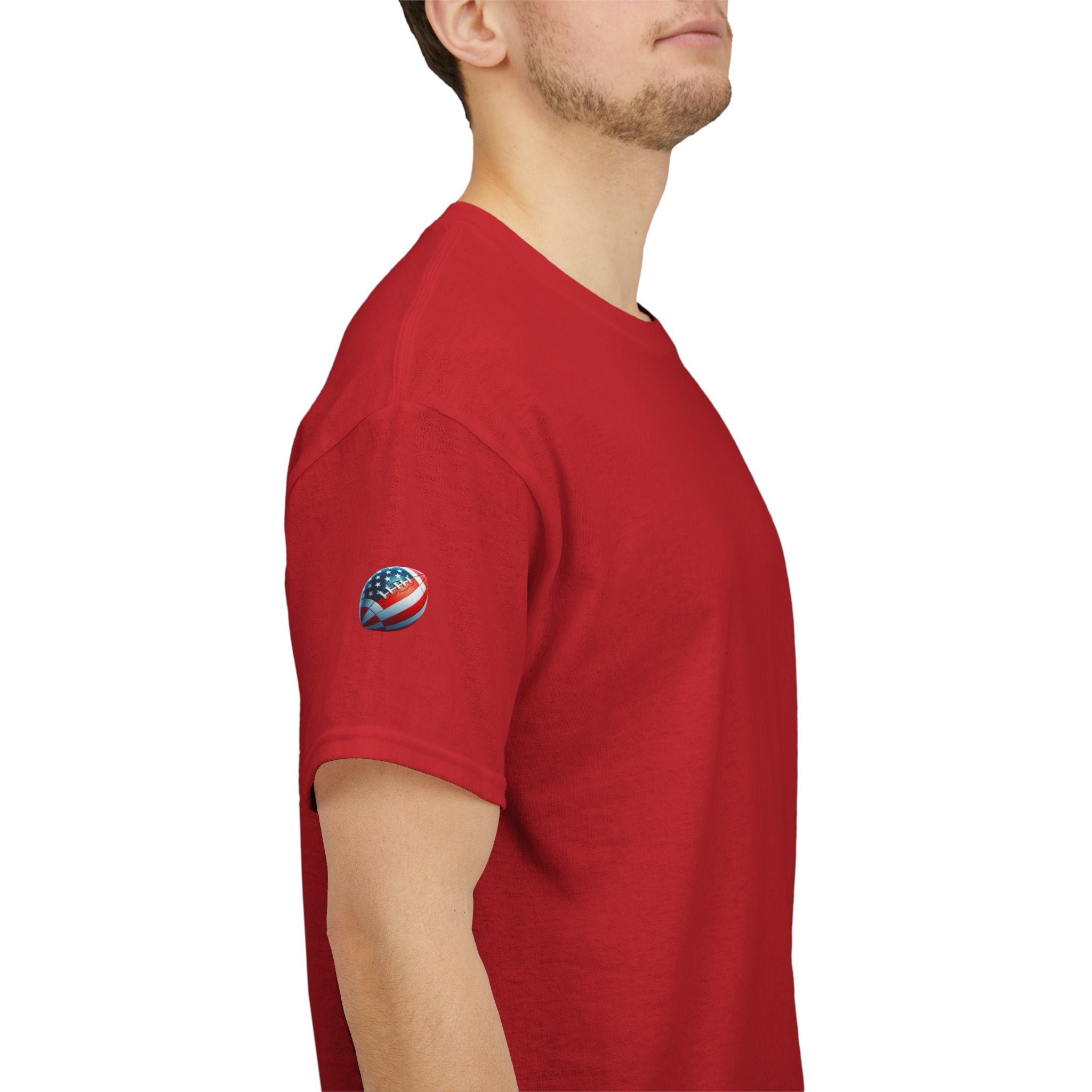 Skull Helmet Football Tee — Grunge Athletic Graphic T‑Shirt