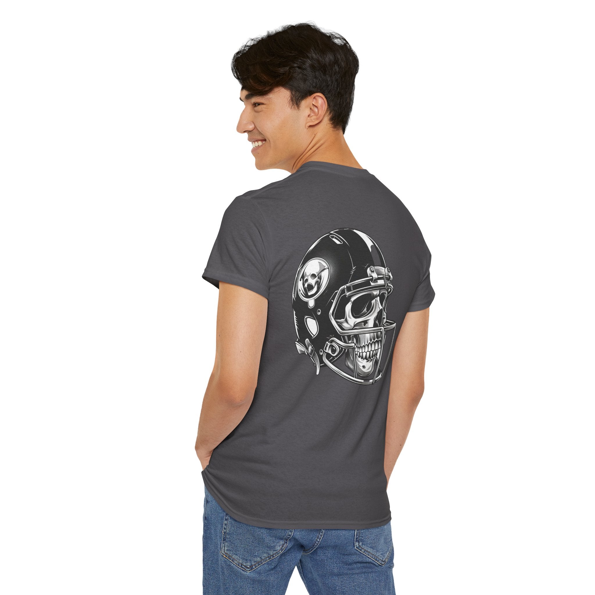 Skull Helmet Football Tee — Grunge Athletic Graphic T‑Shirt