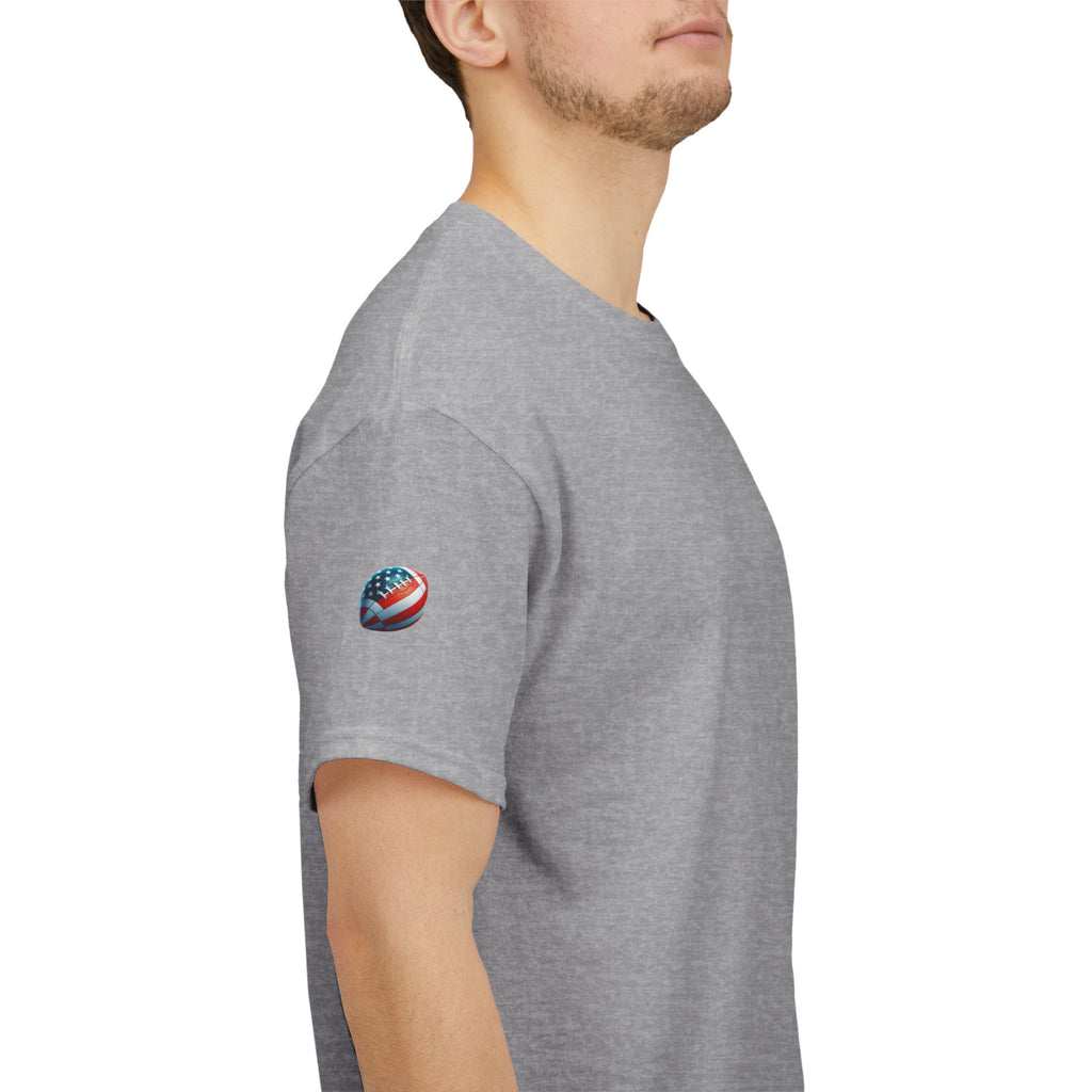 Skull Helmet Football Tee — Grunge Athletic Graphic T‑Shirt