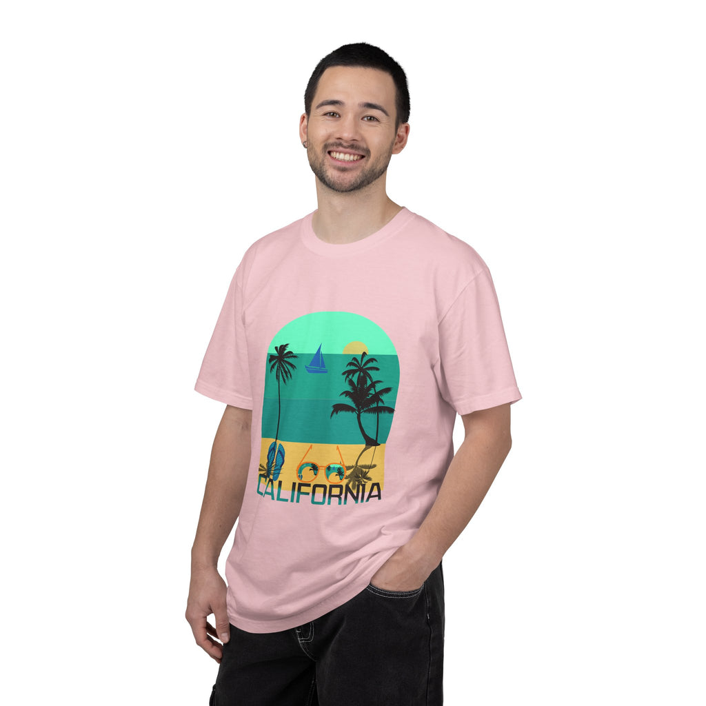 California Beach Surf T-Shirt  Retro Palm Trees & ‘SURFING’ Graphic