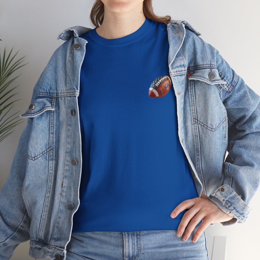 Skull Helmet Football Tee — Grunge Athletic Graphic T‑Shirt