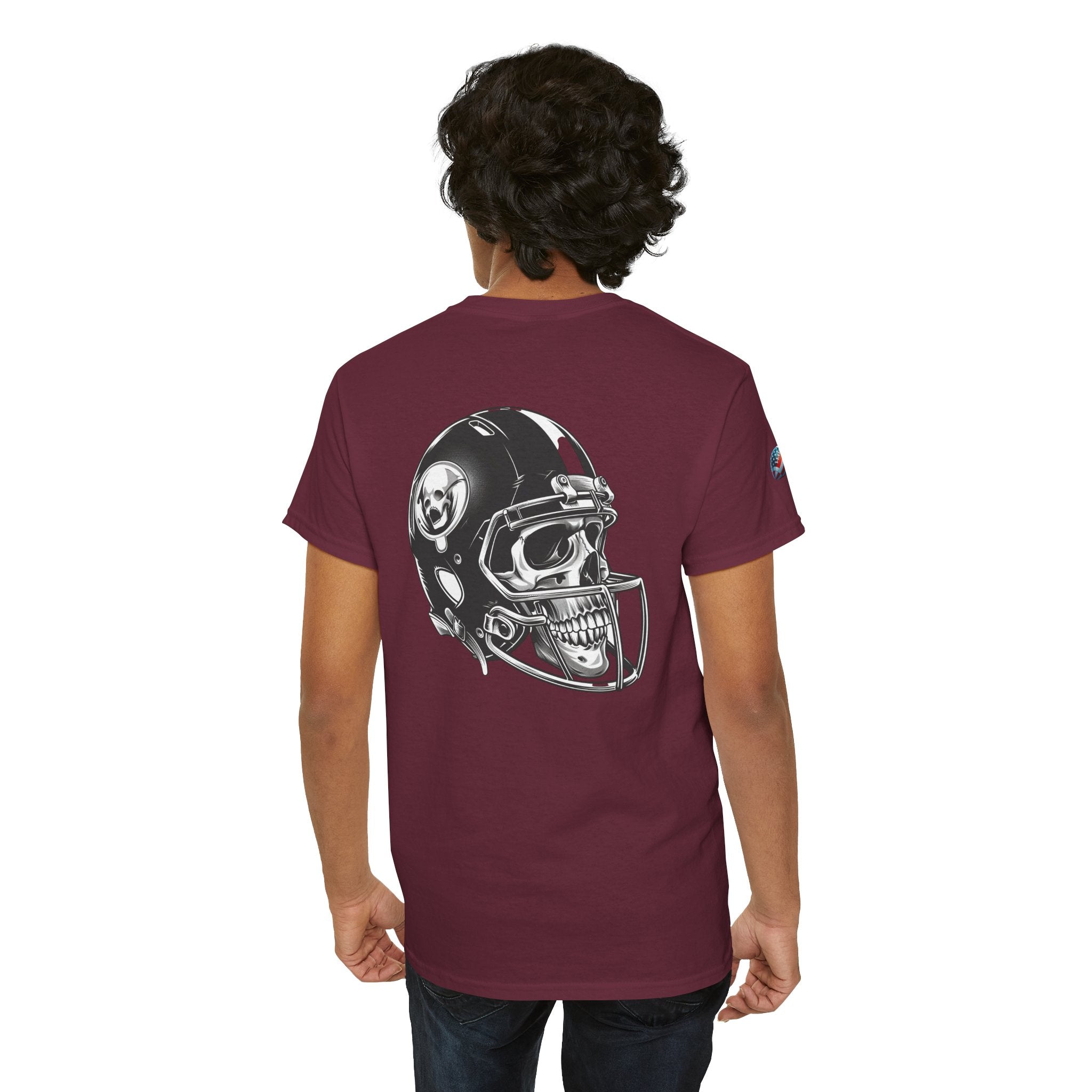 Skull Helmet Football Tee — Grunge Athletic Graphic T‑Shirt