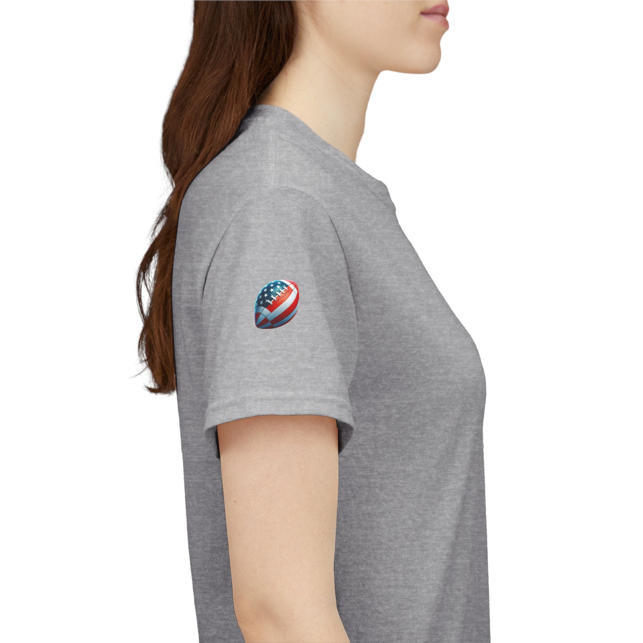 Skull Helmet Football Tee — Grunge Athletic Graphic T‑Shirt