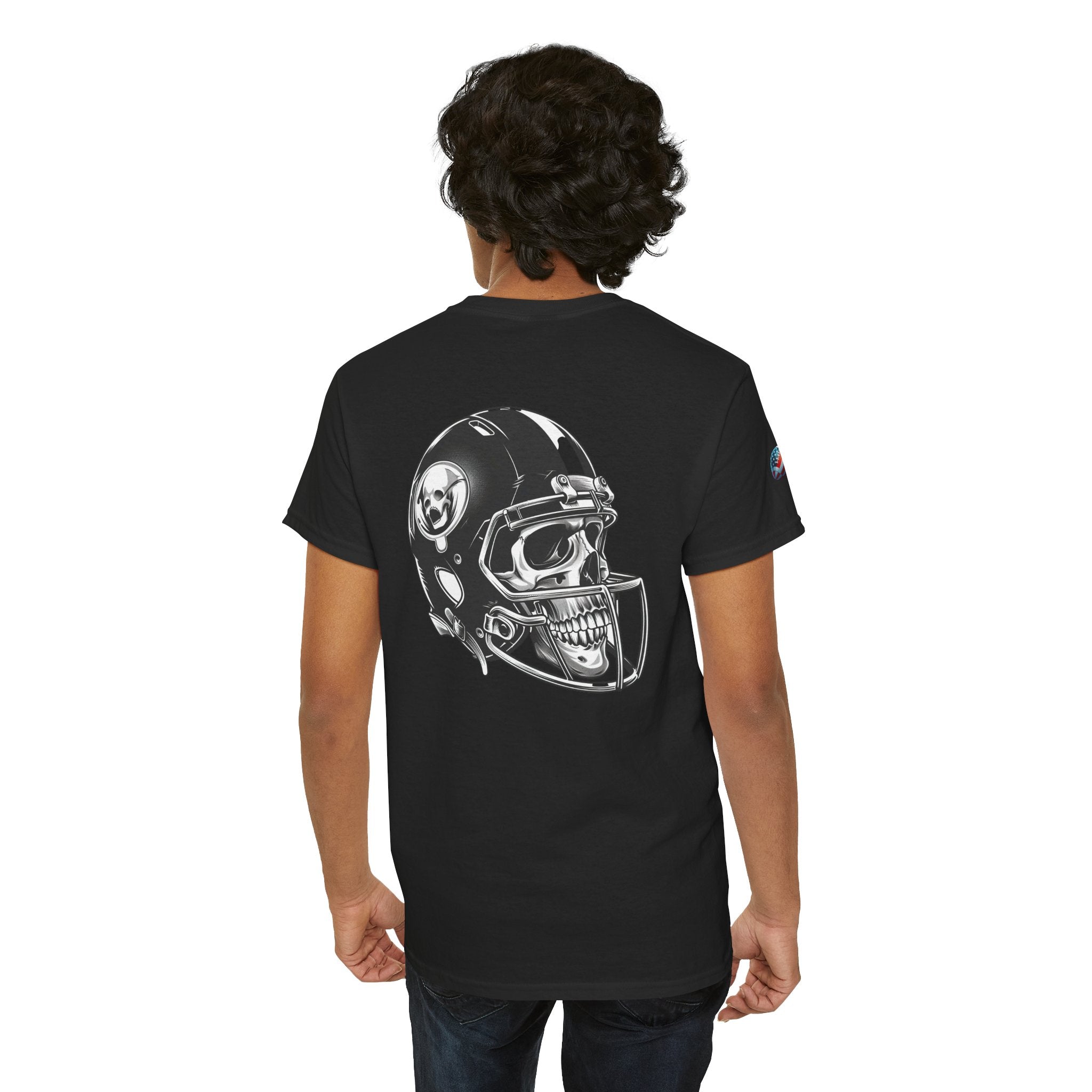 Skull Helmet Football Tee — Grunge Athletic Graphic T‑Shirt