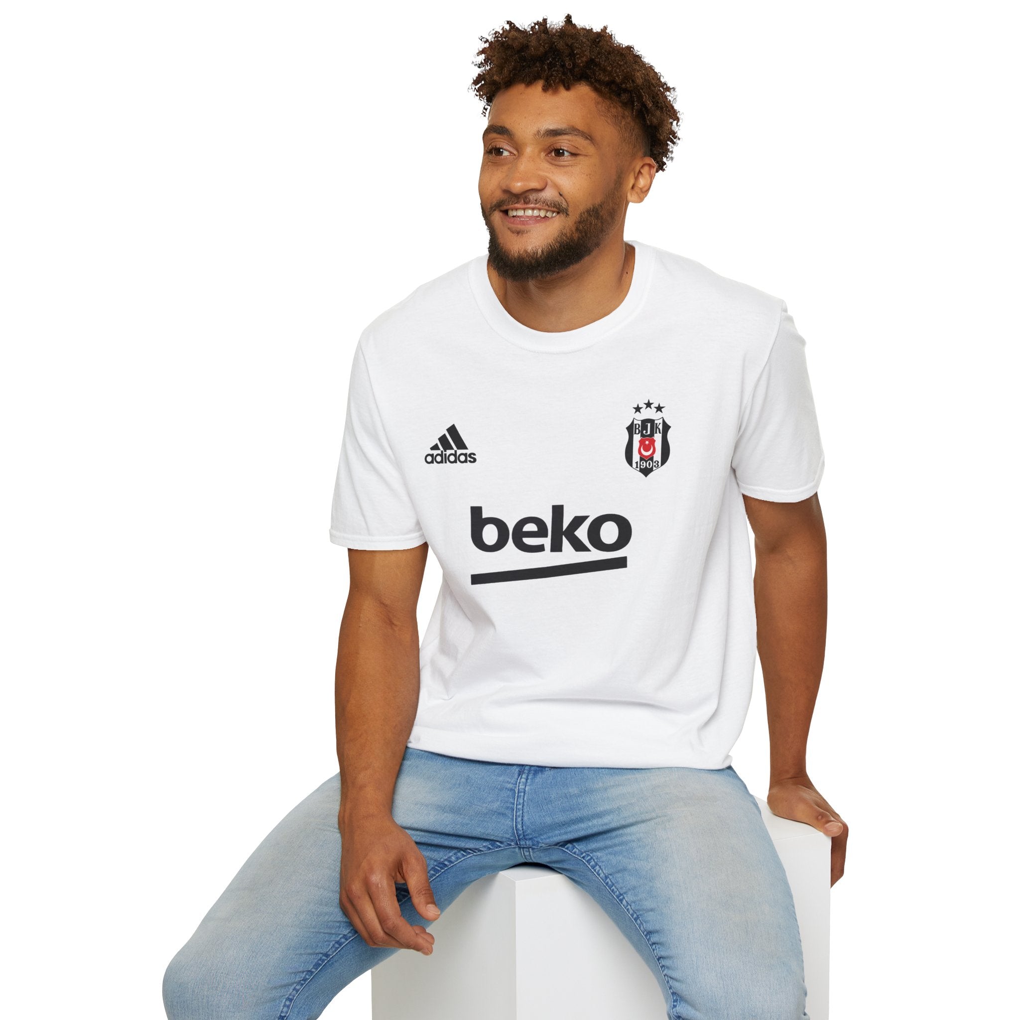 Besiktas Eagle T-Shirt  Football Club Crest Tee soccer jersey