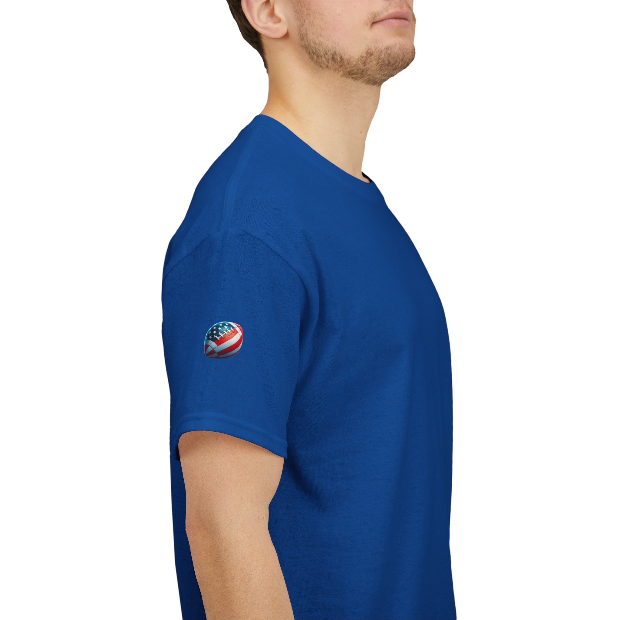 Skull Helmet Football Tee — Grunge Athletic Graphic T‑Shirt