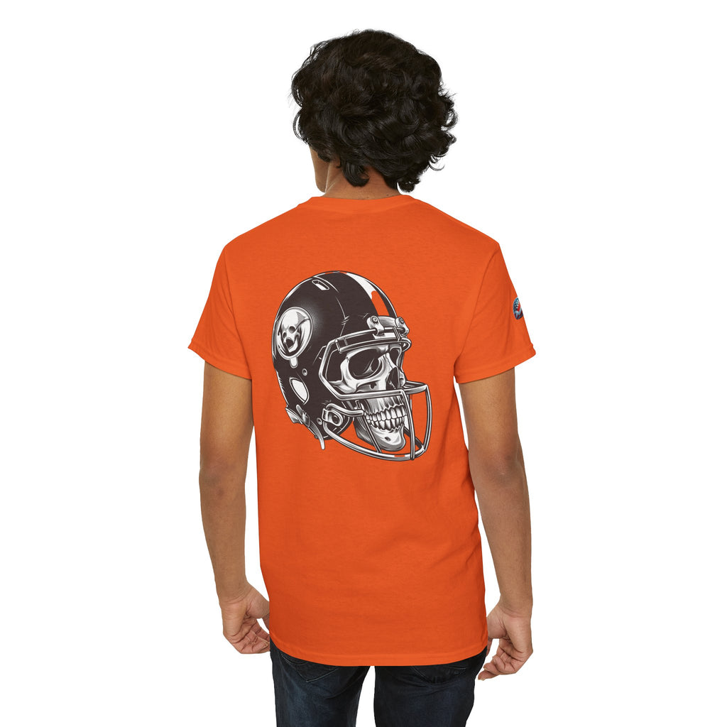 Skull Helmet Football Tee — Grunge Athletic Graphic T‑Shirt