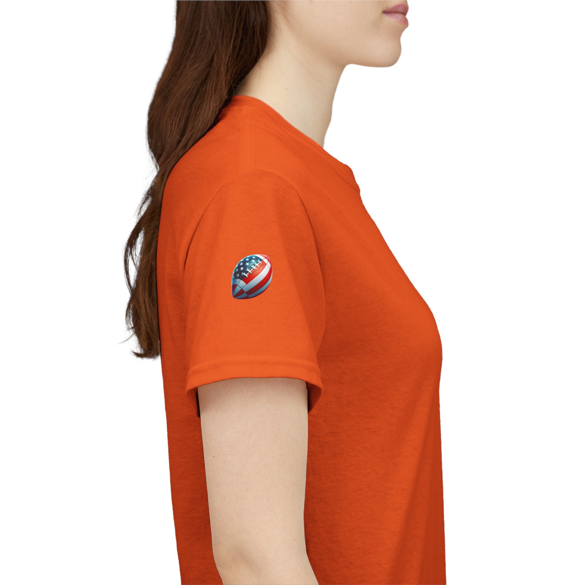 Skull Helmet Football Tee — Grunge Athletic Graphic T‑Shirt