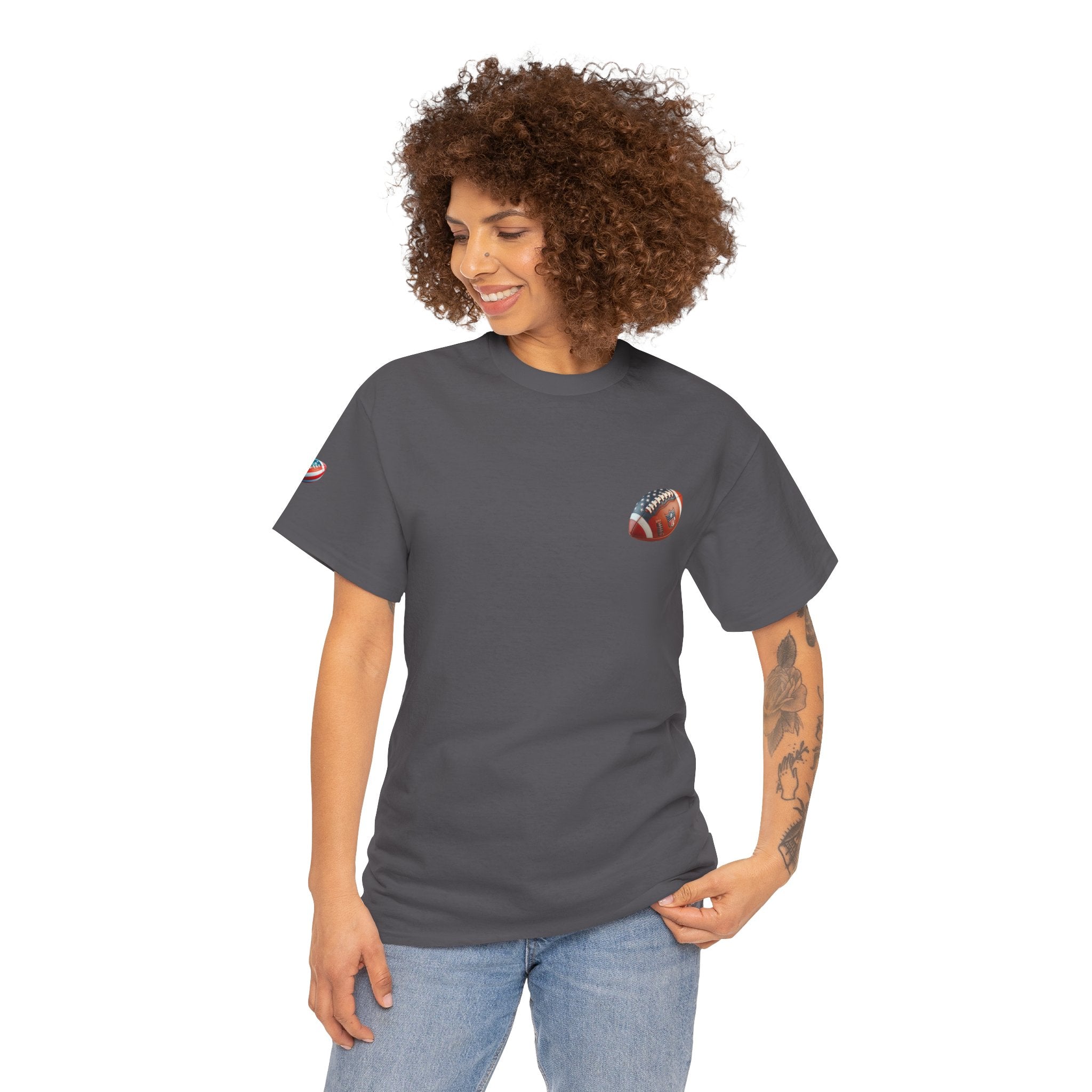 Skull Helmet Football Tee — Grunge Athletic Graphic T‑Shirt