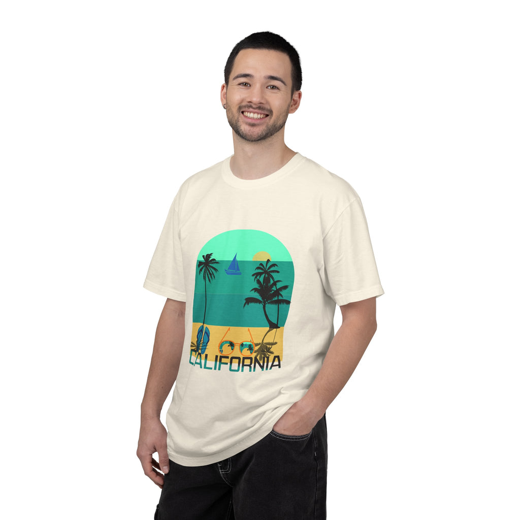 California Beach Surf T-Shirt  Retro Palm Trees & ‘SURFING’ Graphic