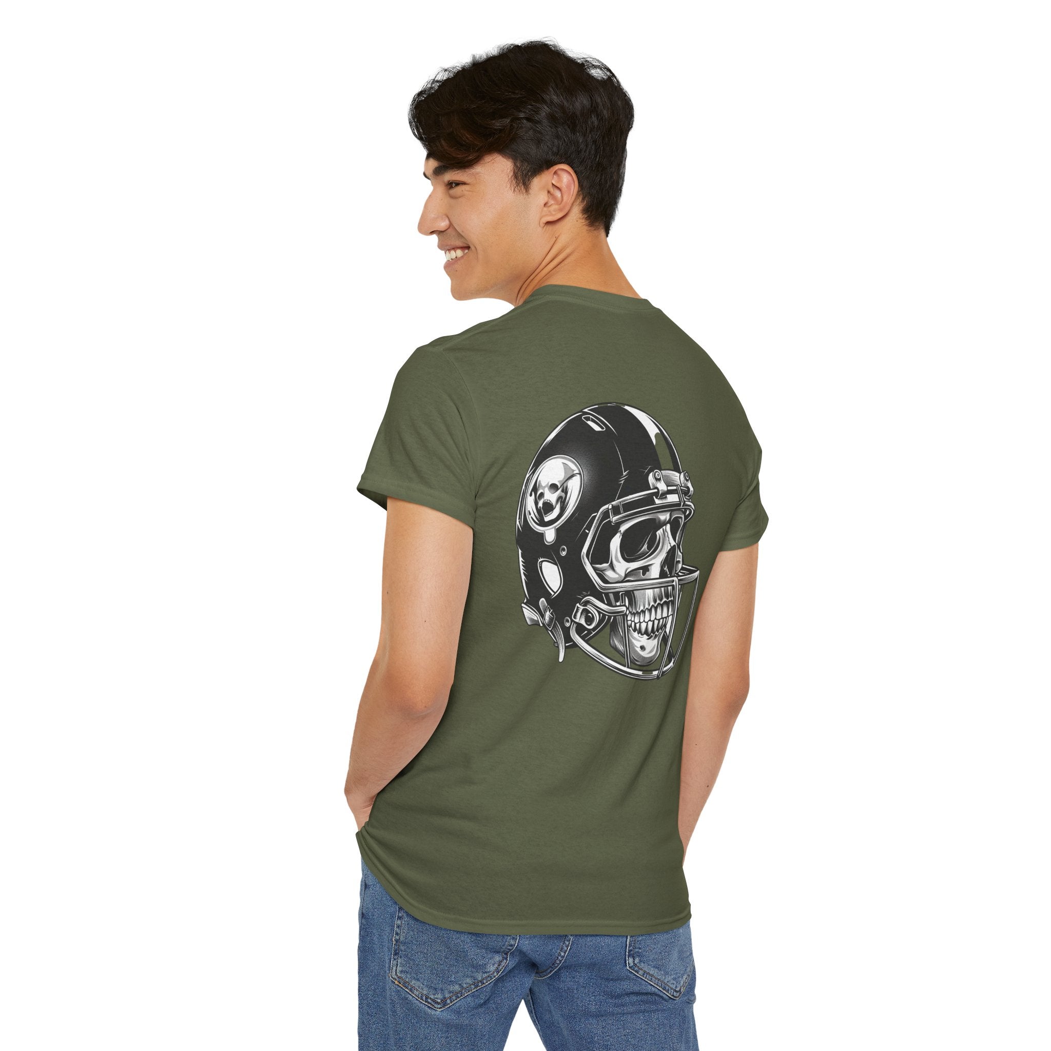 Skull Helmet Football Tee — Grunge Athletic Graphic T‑Shirt