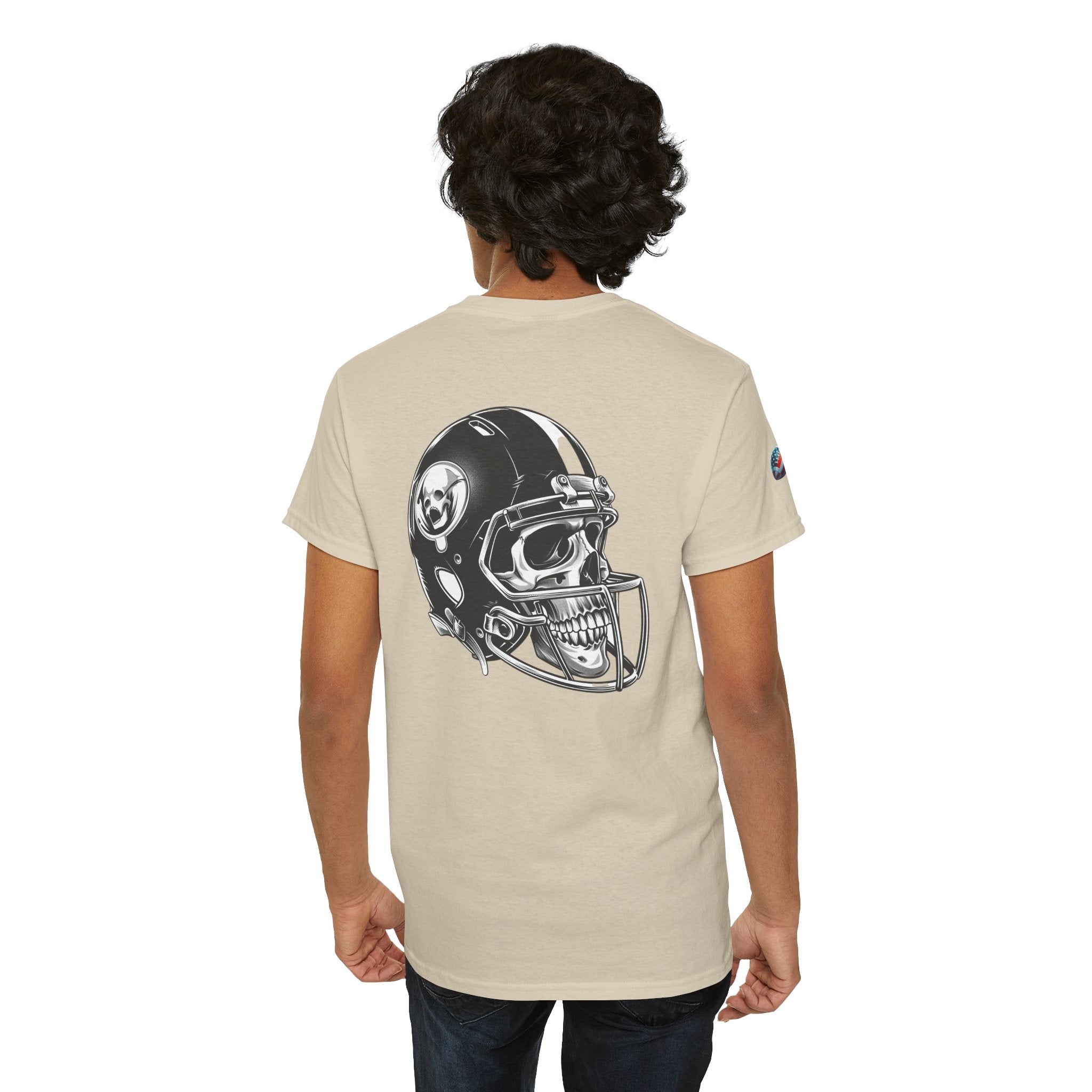 Skull Helmet Football Tee — Grunge Athletic Graphic T‑Shirt