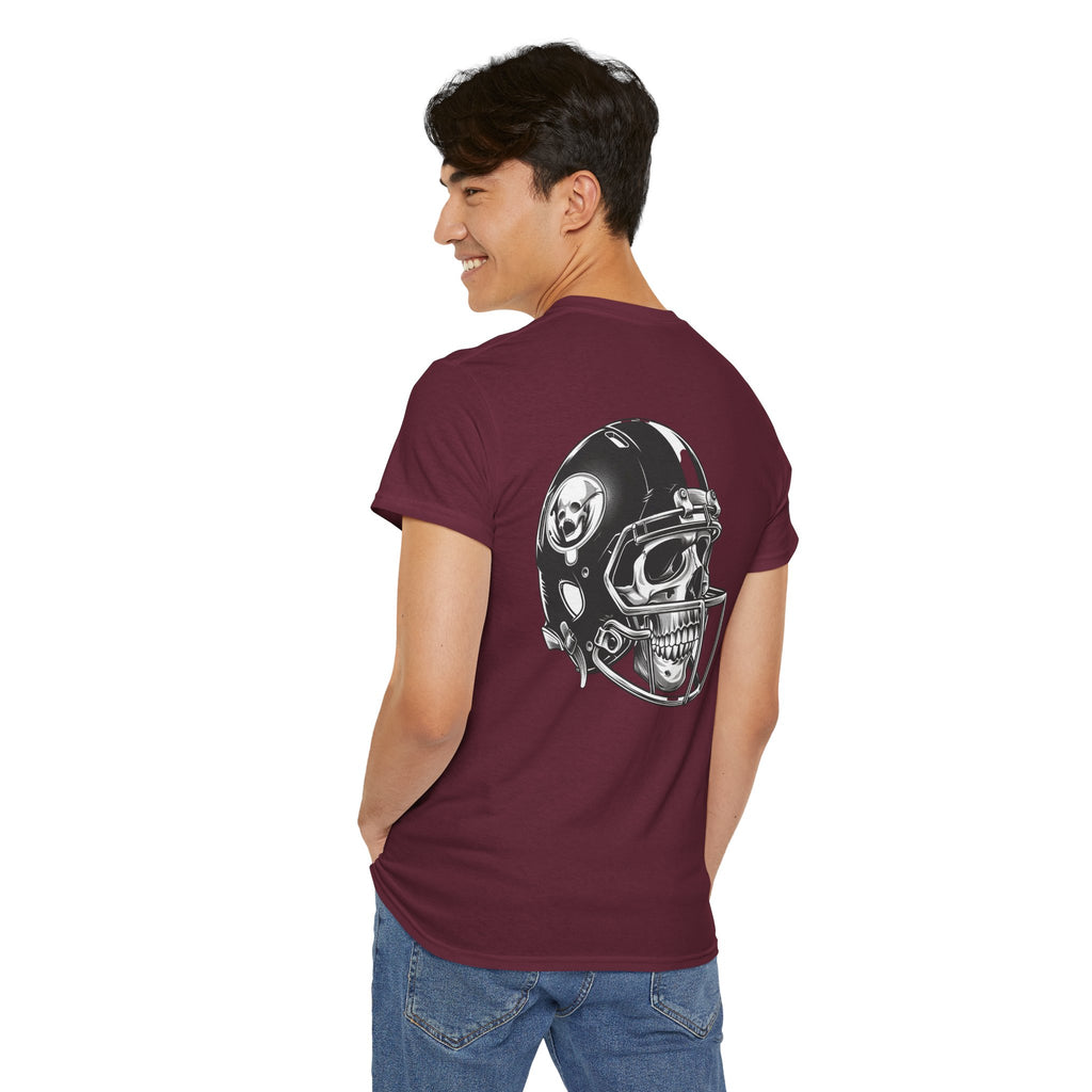 Skull Helmet Football Tee — Grunge Athletic Graphic T‑Shirt
