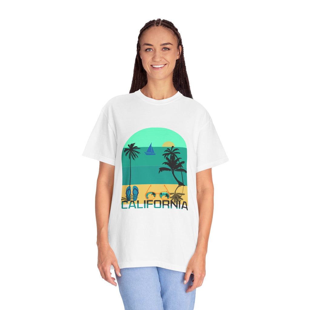 California Beach Surf T-Shirt  Retro Palm Trees & ‘SURFING’ Graphic