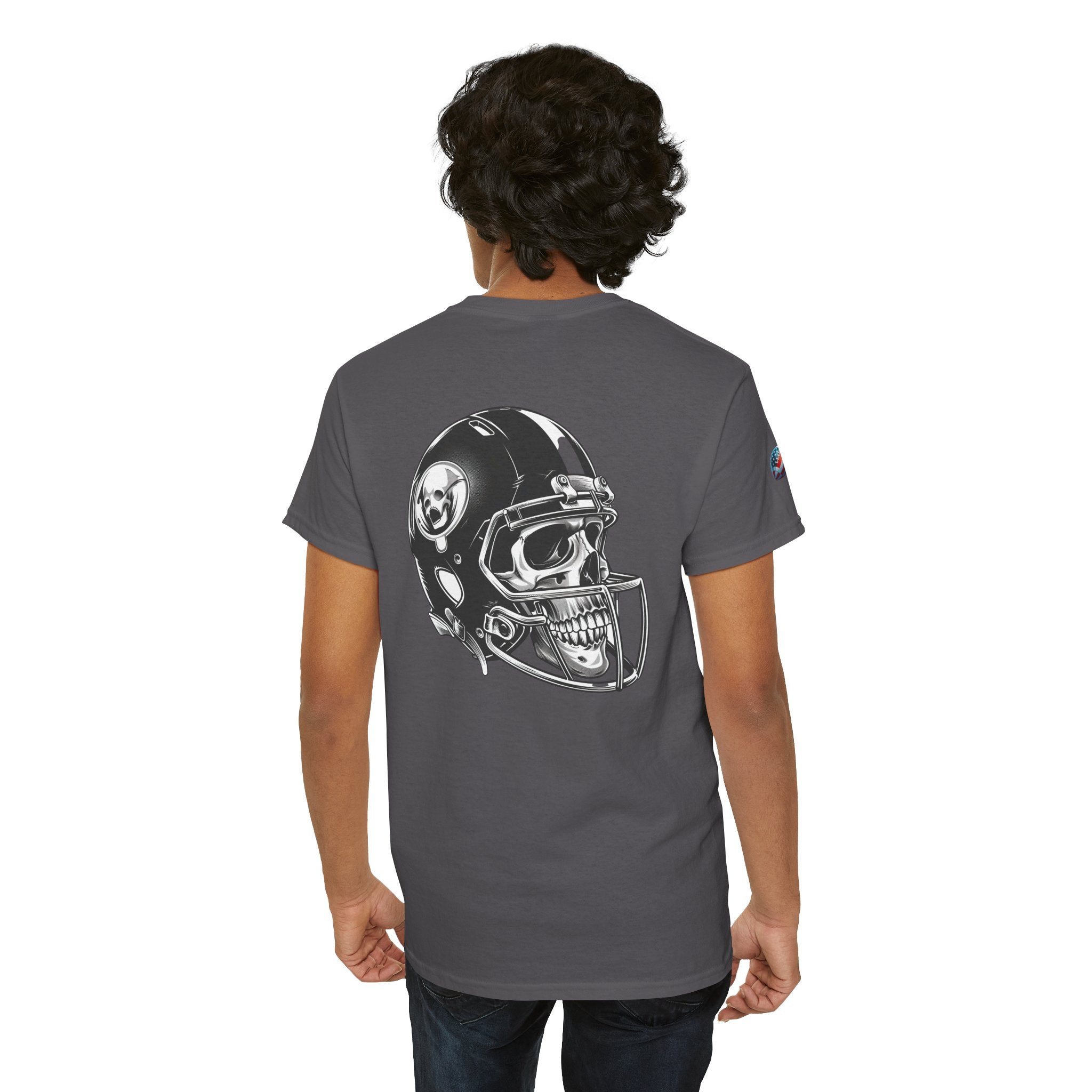 Skull Helmet Football Tee — Grunge Athletic Graphic T‑Shirt