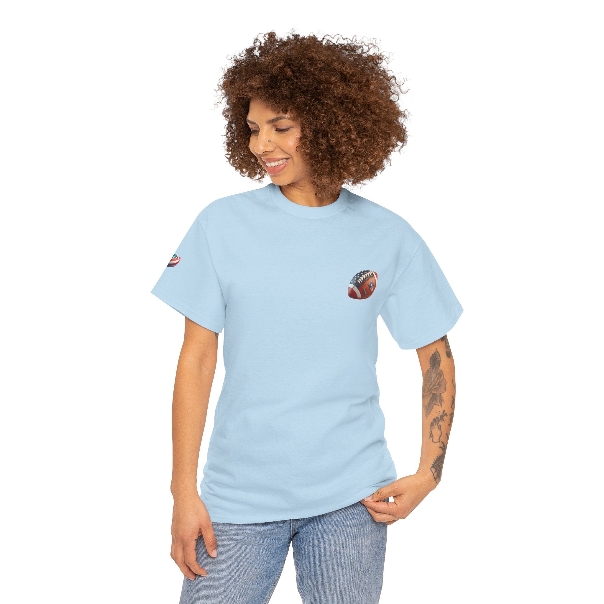 Skull Helmet Football Tee — Grunge Athletic Graphic T‑Shirt