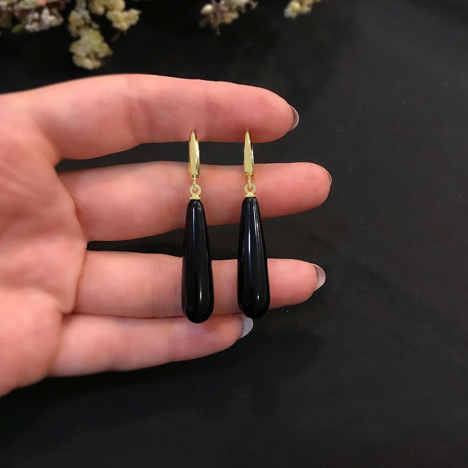 Teardrop-shaped black onyx natural stone silver earrings 5464521