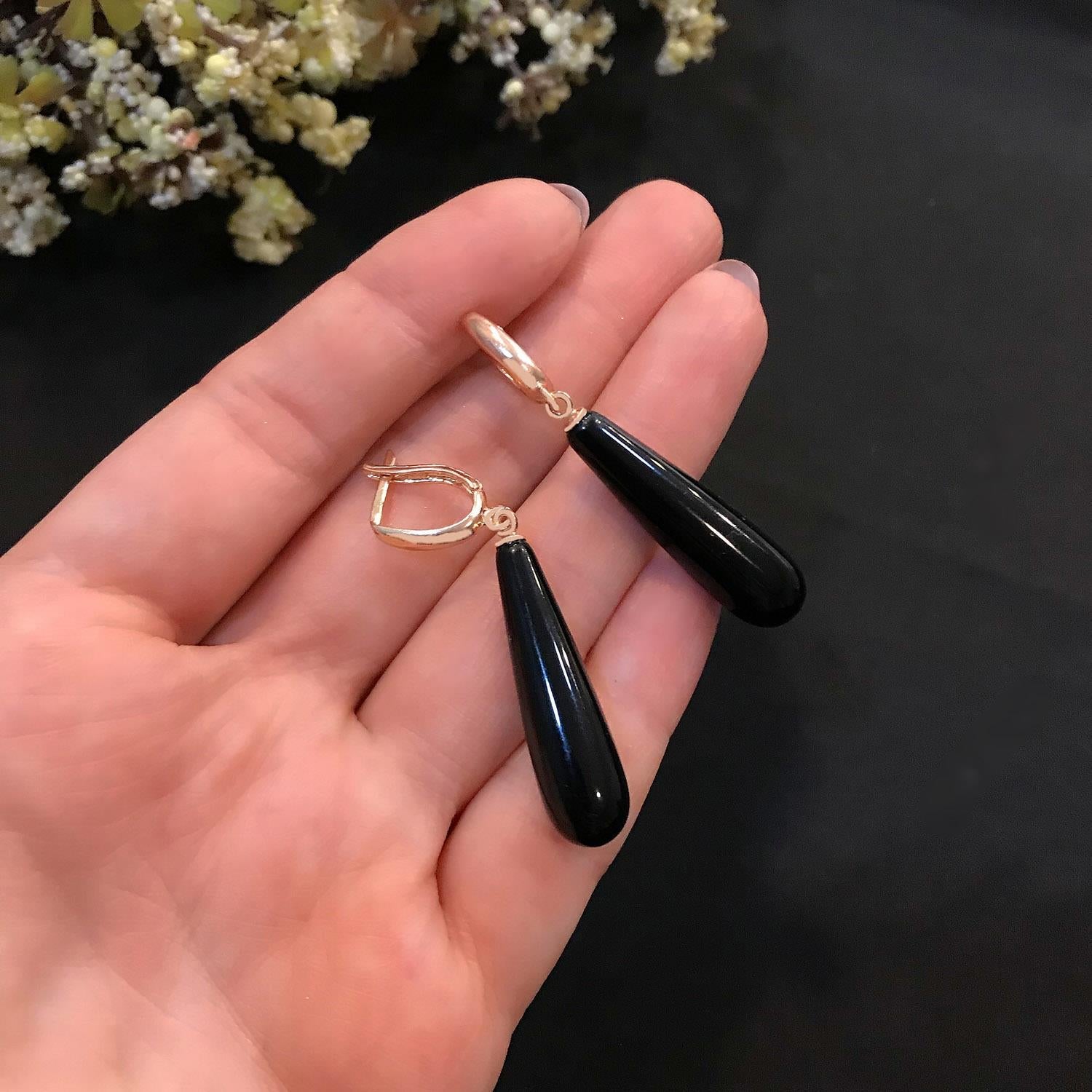 Teardrop-shaped black onyx natural stone silver earrings456456546