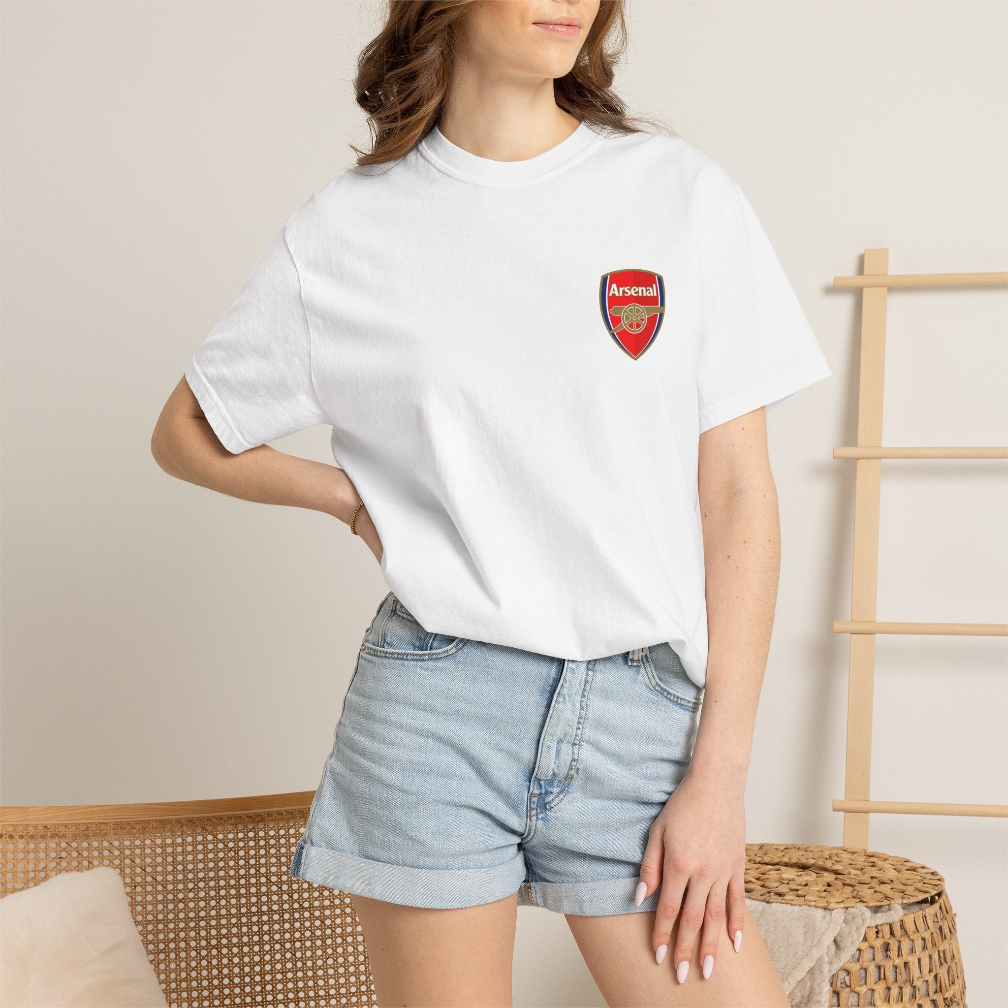 Arsenal Crest T-Shirt — Football Club Logo Tee - Etna Gift