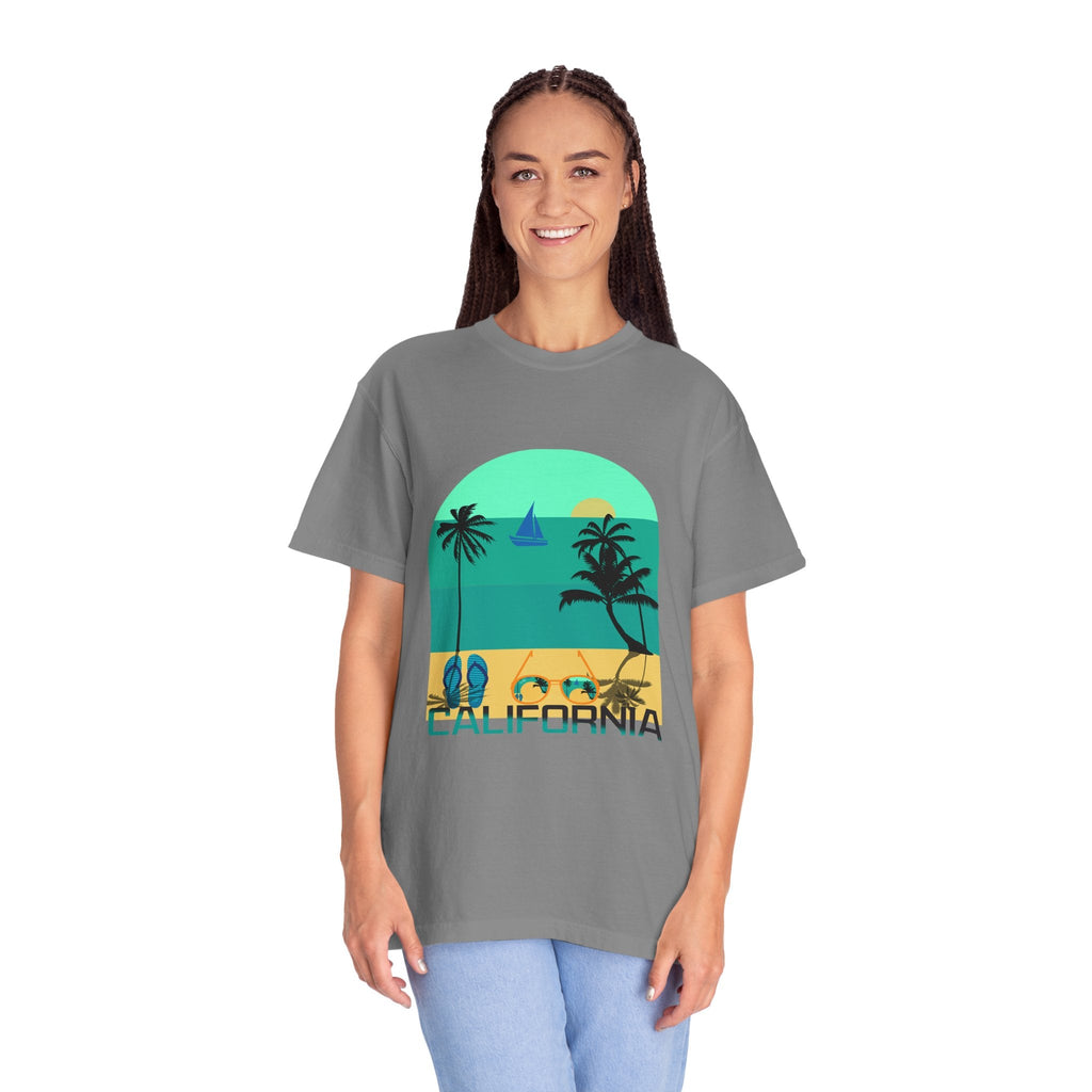 California Beach Surf T-Shirt Retro Palm Trees & ‘SURFING’ Graphic - Etna Gift