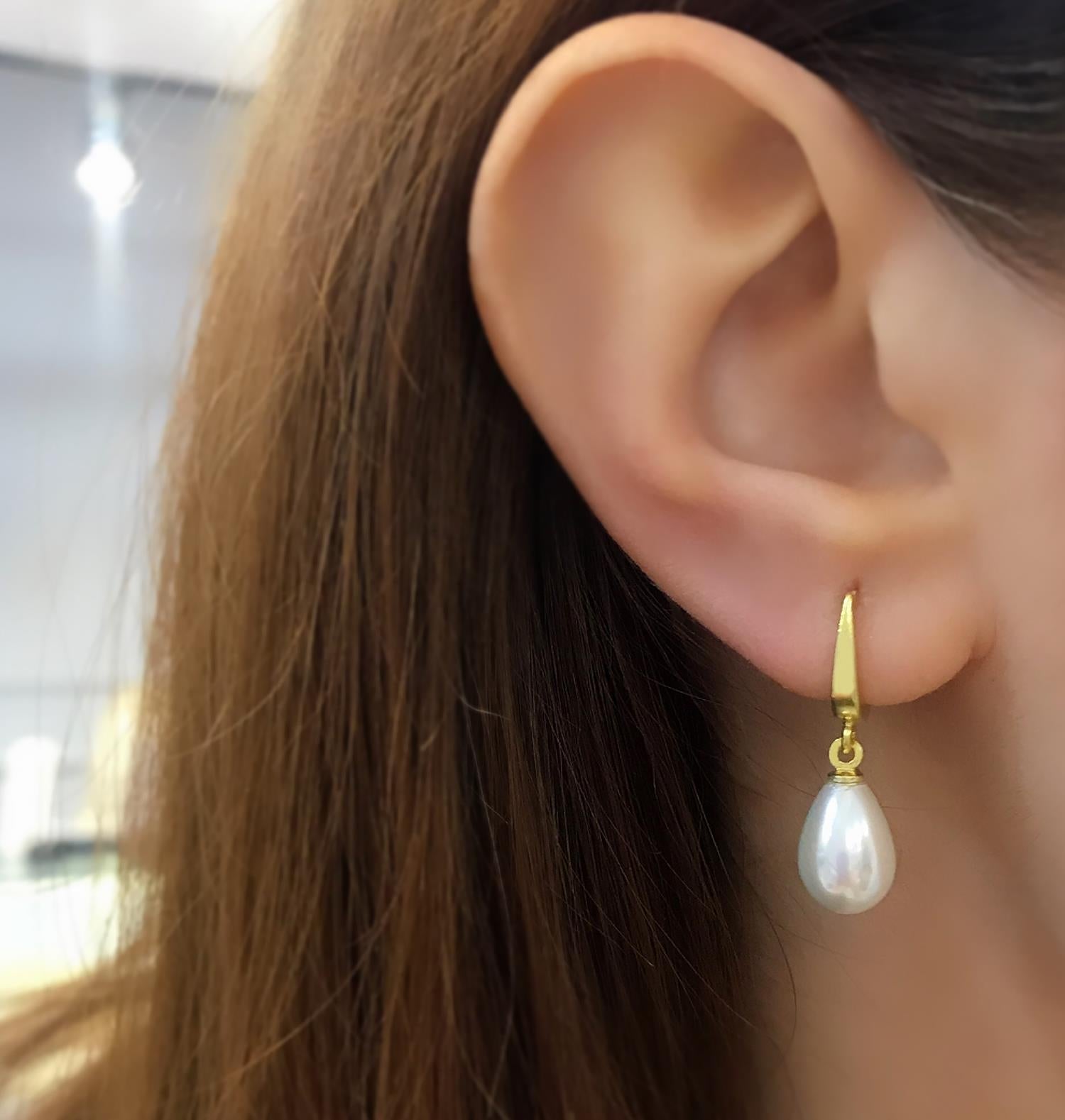 Elegant Freshwater Pearl Earrings in 925 Sterling Silver - Etna Gift